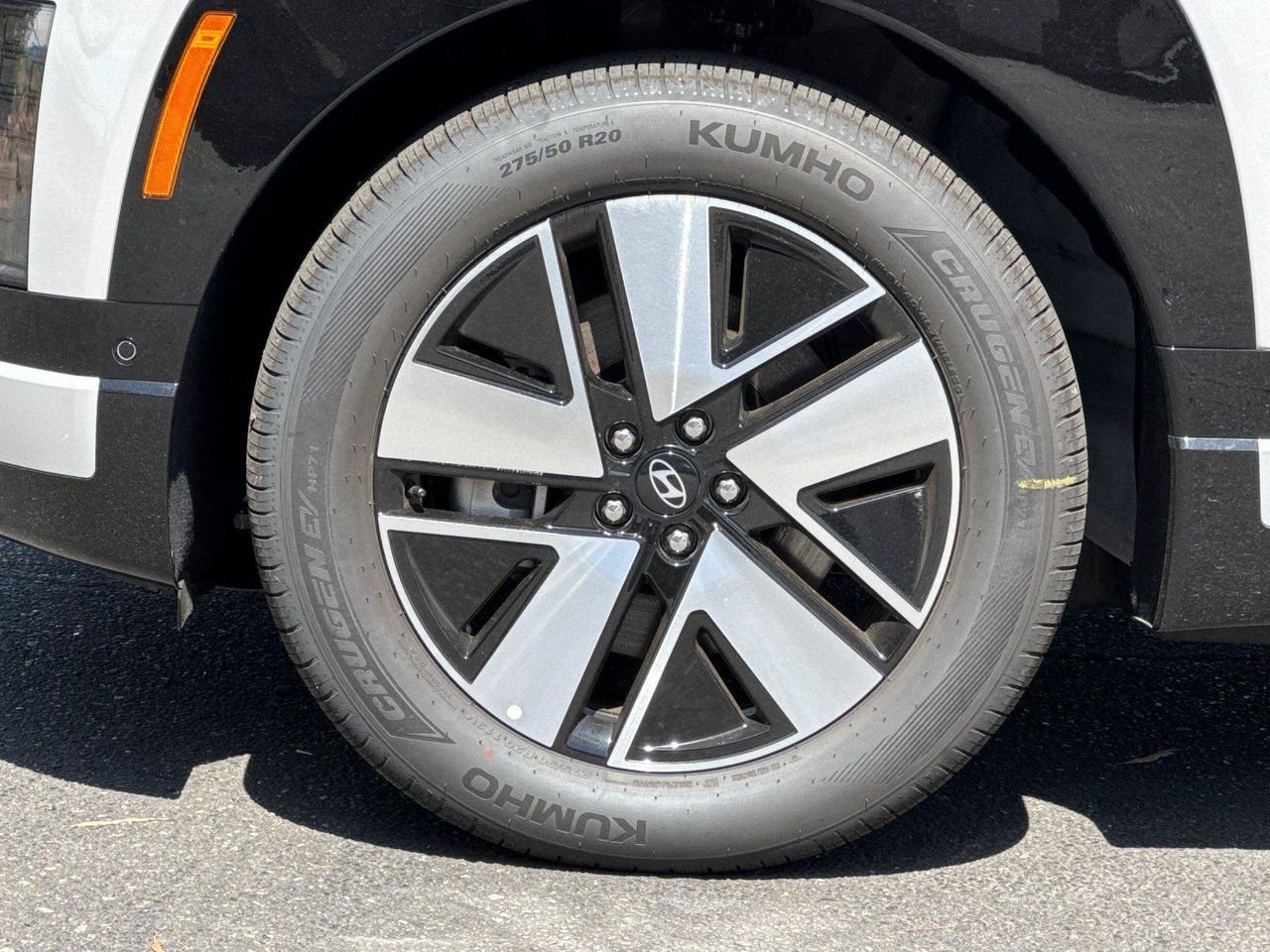 New 2026 Gray Hyundai SEL image 24