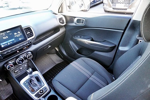 Used 2021 Silver Hyundai SEL image 20