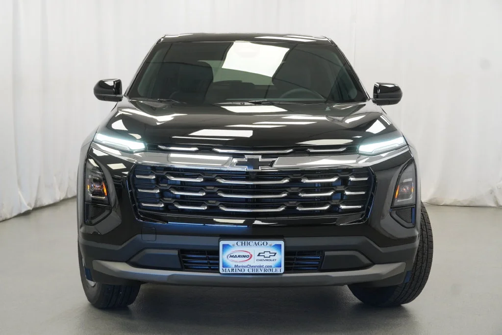 New 2027 Mosaic Black Metallic Chevrolet LT image 11