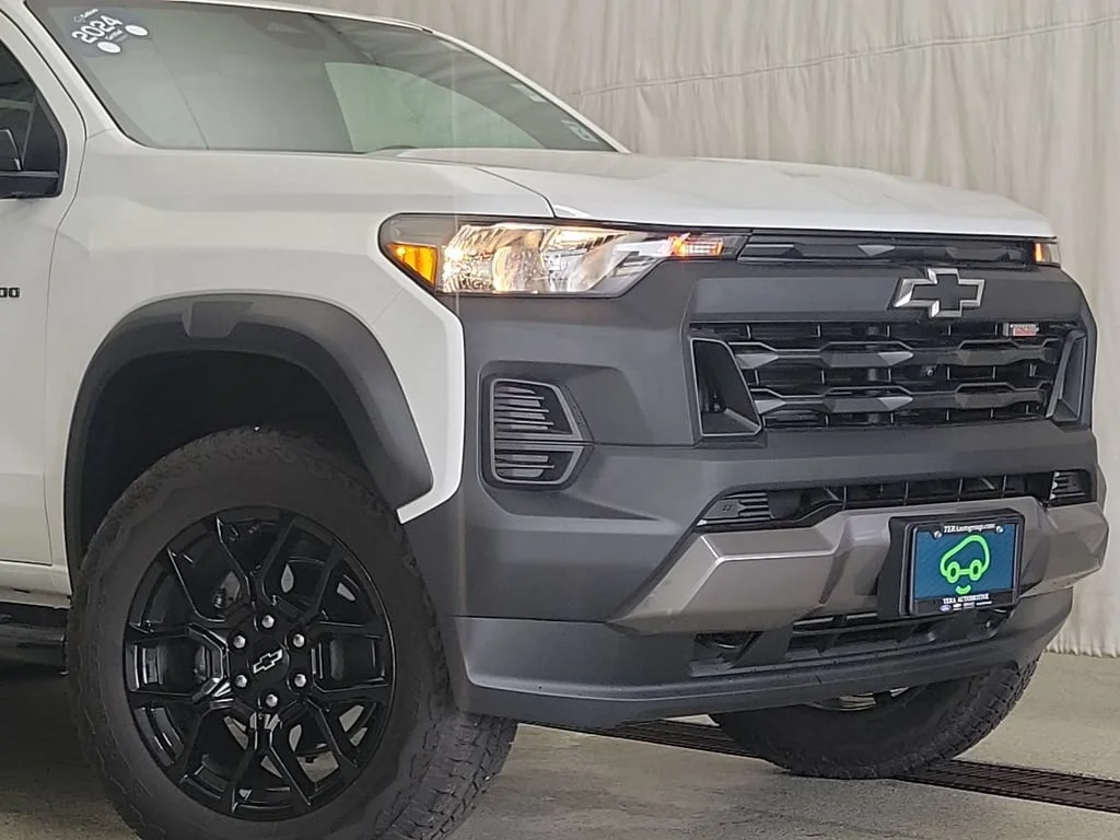 2024 Chevrolet Colorado Trail Boss - Photo 6