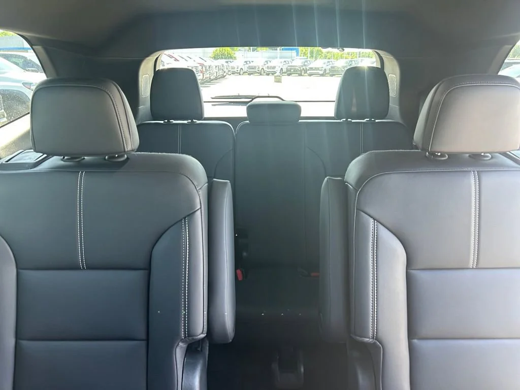 New 2026 Ebony Twilight Metallic GMC Elevation image 28