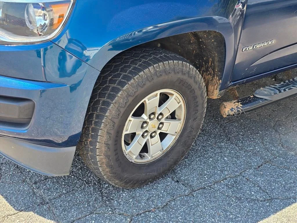 Used 2019 Blue Chevrolet Work Truck image 17