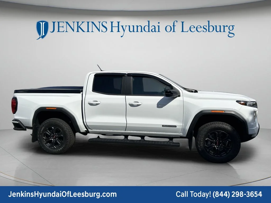 Used 2024 White GMC Elevation image 3