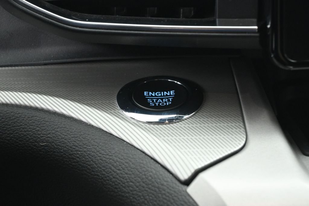 Used 2023 Gray Ford XLT image 14
