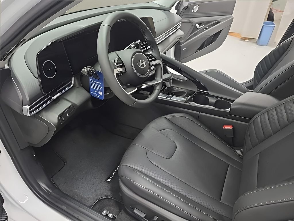 New 2026 White Hyundai Limited image 12