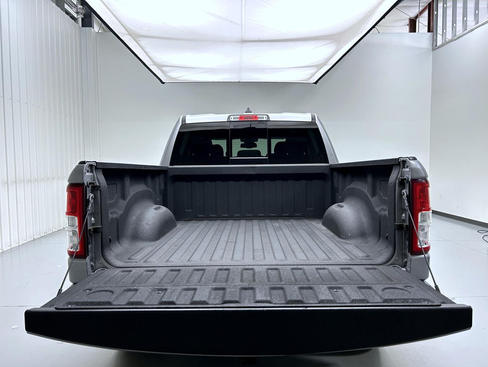 Used 2019 Silver Ram Big Horn/Lone Star image 21