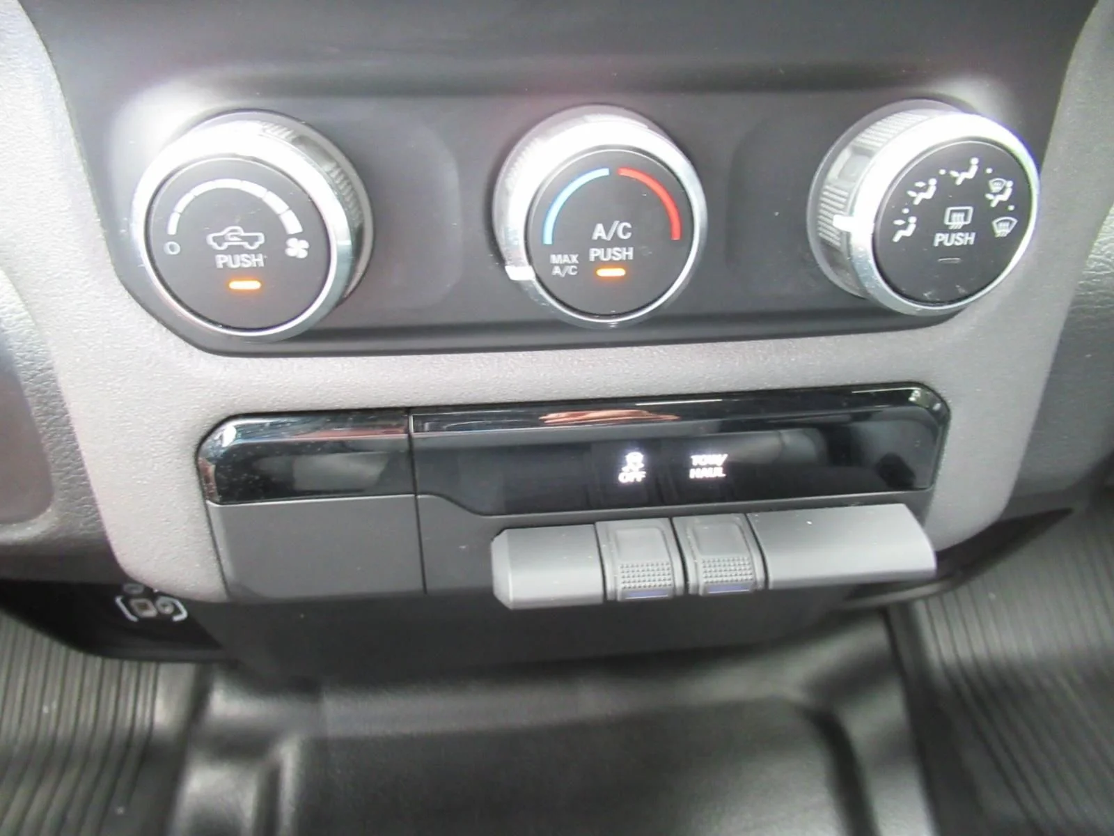 Used 2023 White Ram Tradesman image 27