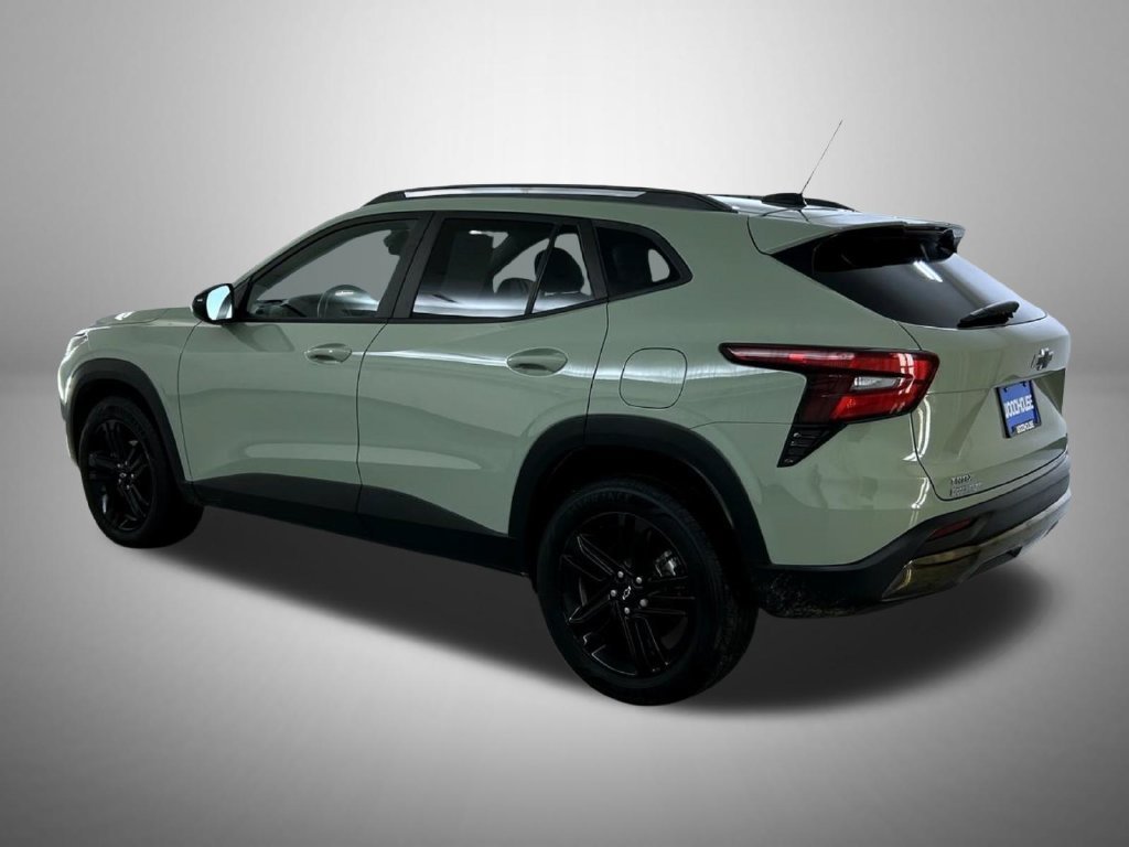 2025 Chevrolet Trax Activ - Photo 8