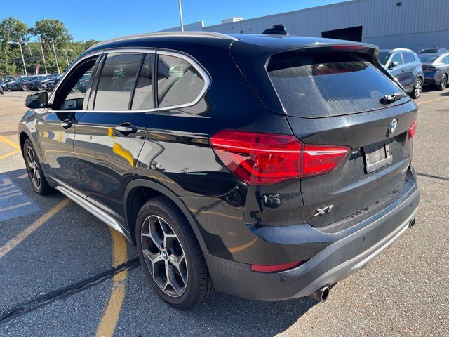 Used 2018 Jet Black BMW xDrive28i image 5