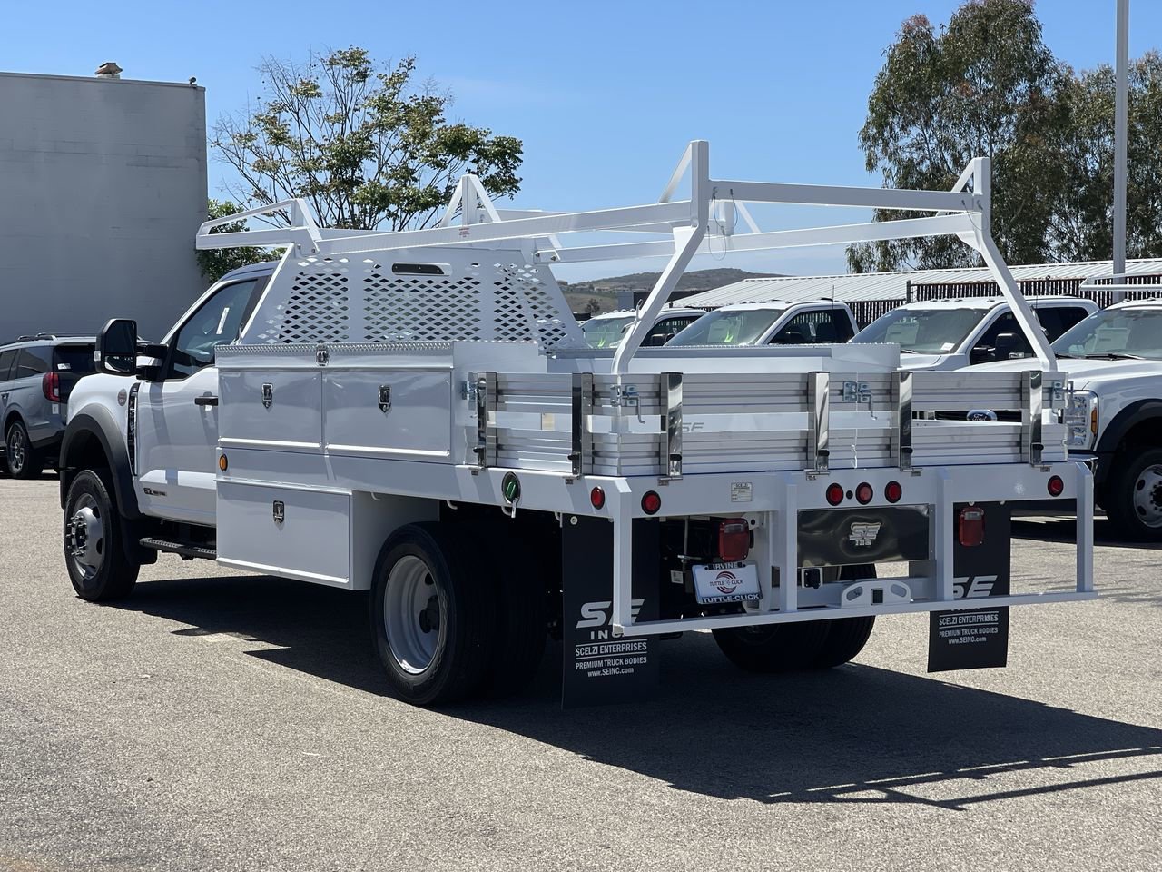 New 2026 Oxford White Ford  image 4