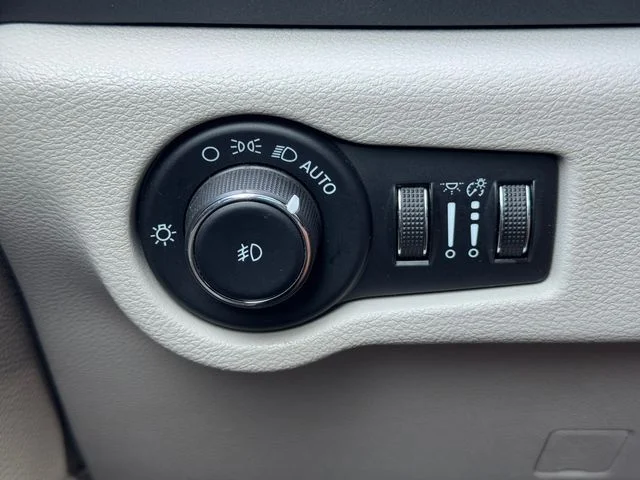 Certified Used 2023 White Chrysler Touring L image 24