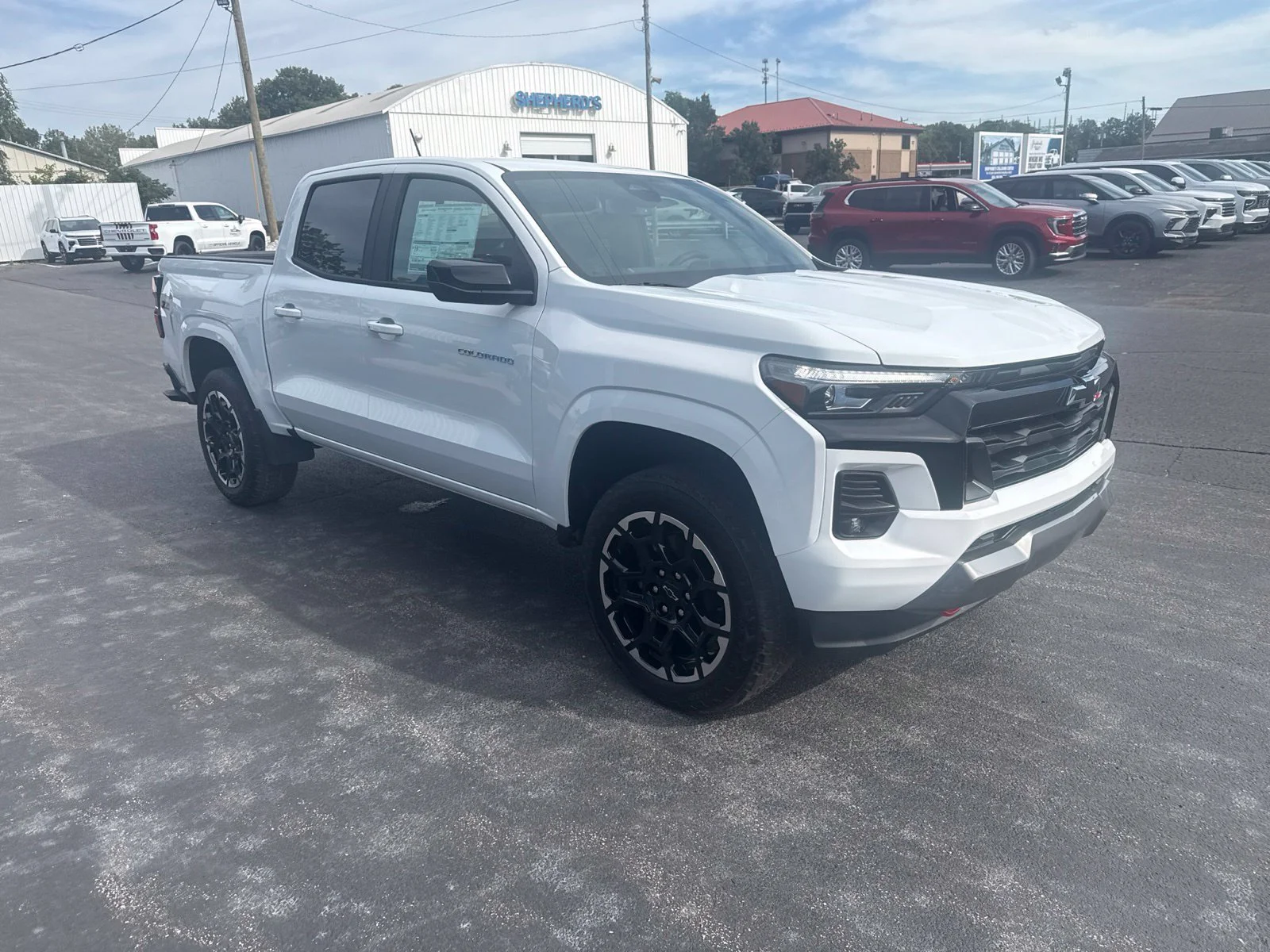 2026 Chevrolet Colorado Z71 - Photo 9
