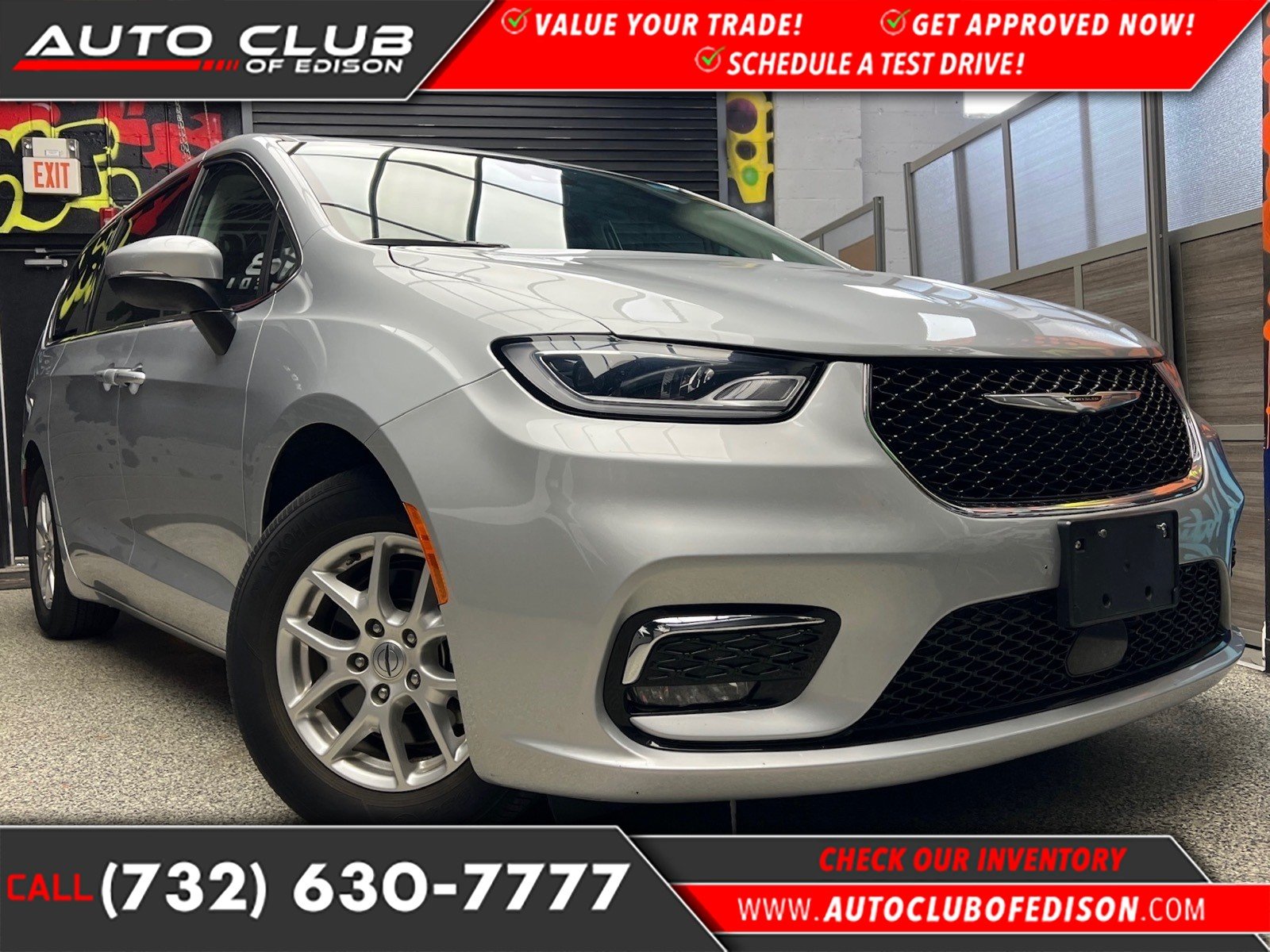 2023 Chrysler Pacifica Touring L