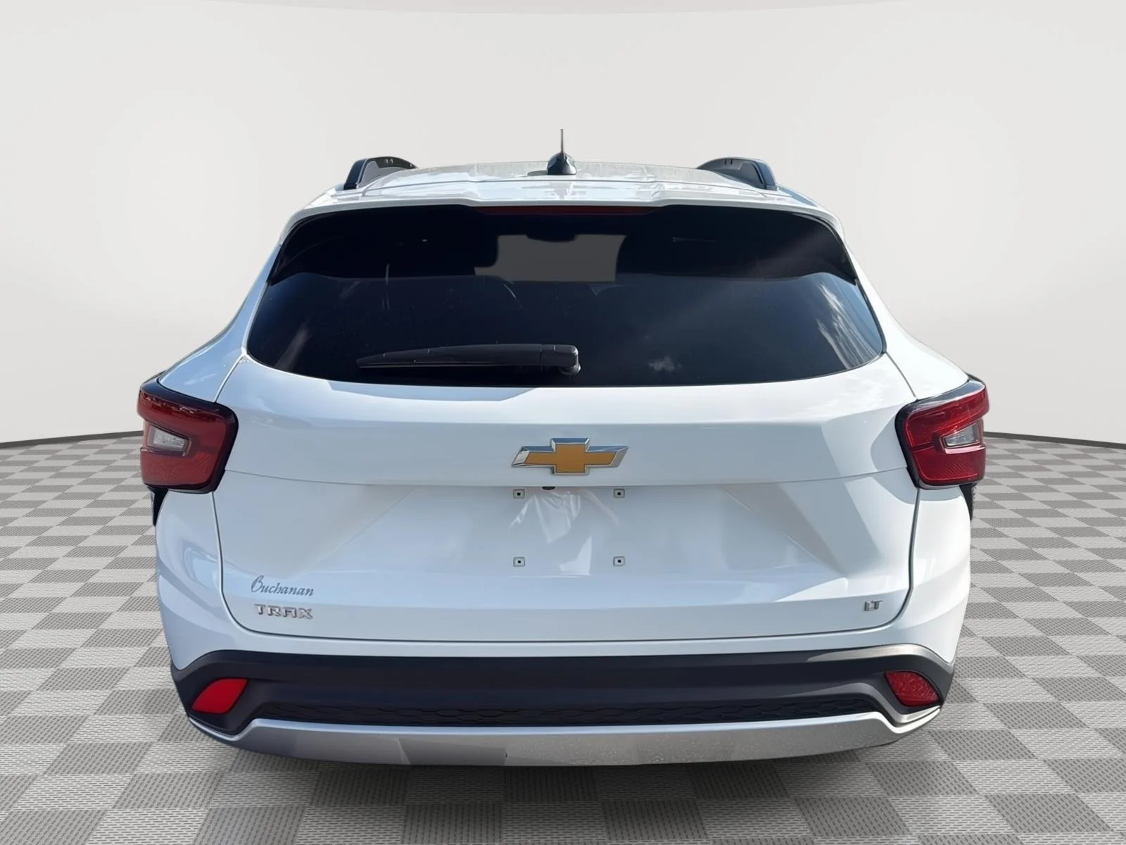 Used 2025 Summit White Chevrolet LT image 4