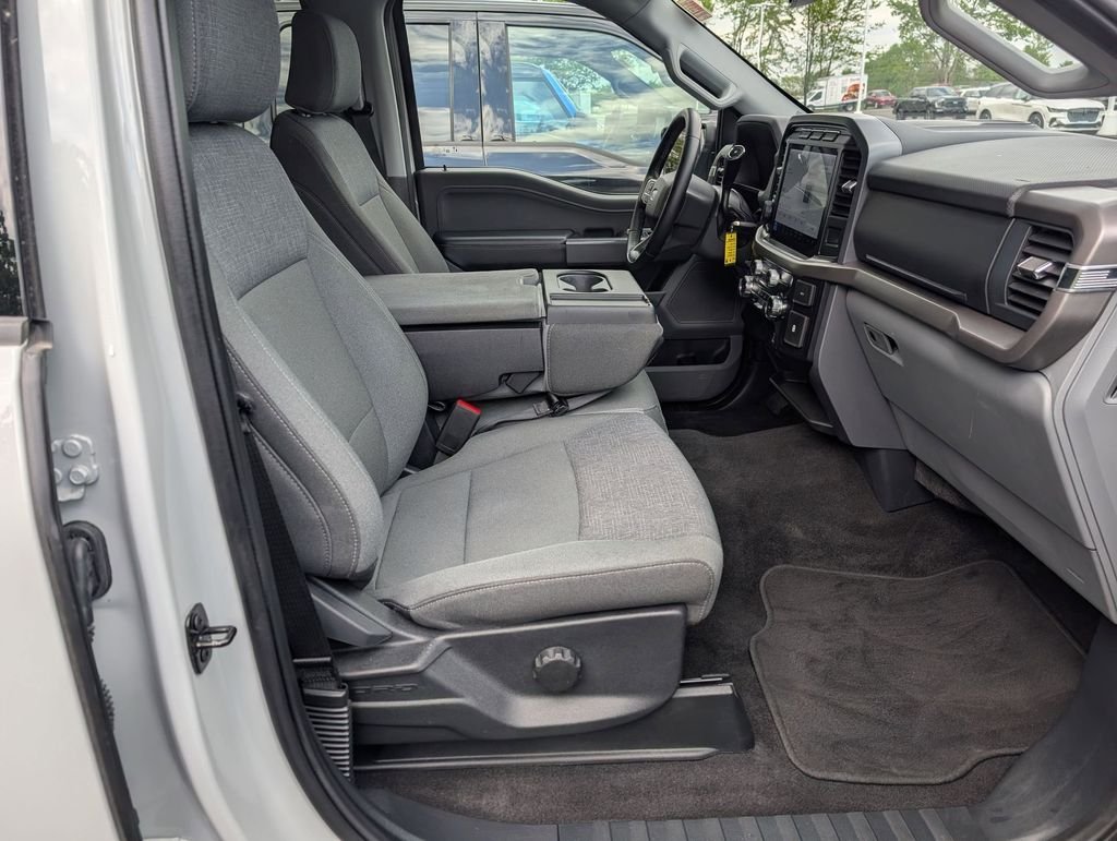 Used 2024  Ford XLT image 21
