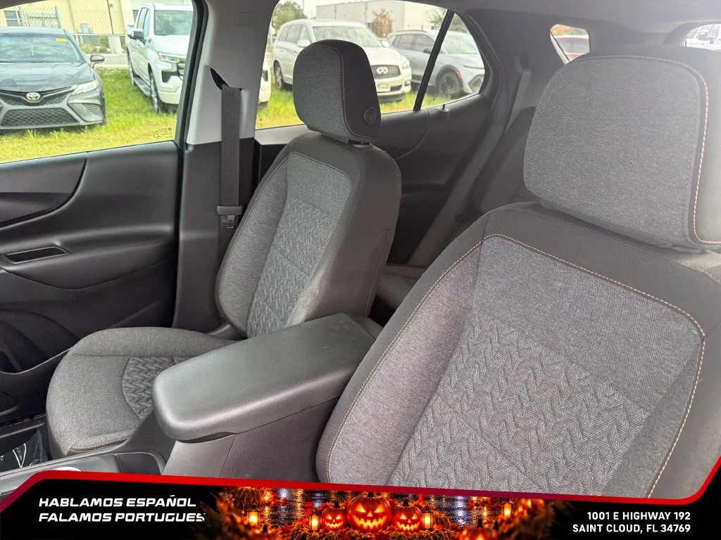Used 2023 BLUE GLOW METALLIC Chevrolet LT image 15