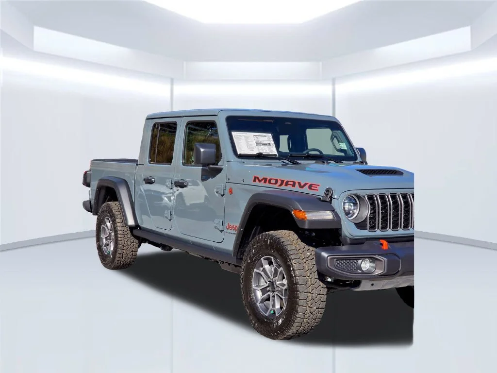 New 2026 Gray Jeep Mojave image 39