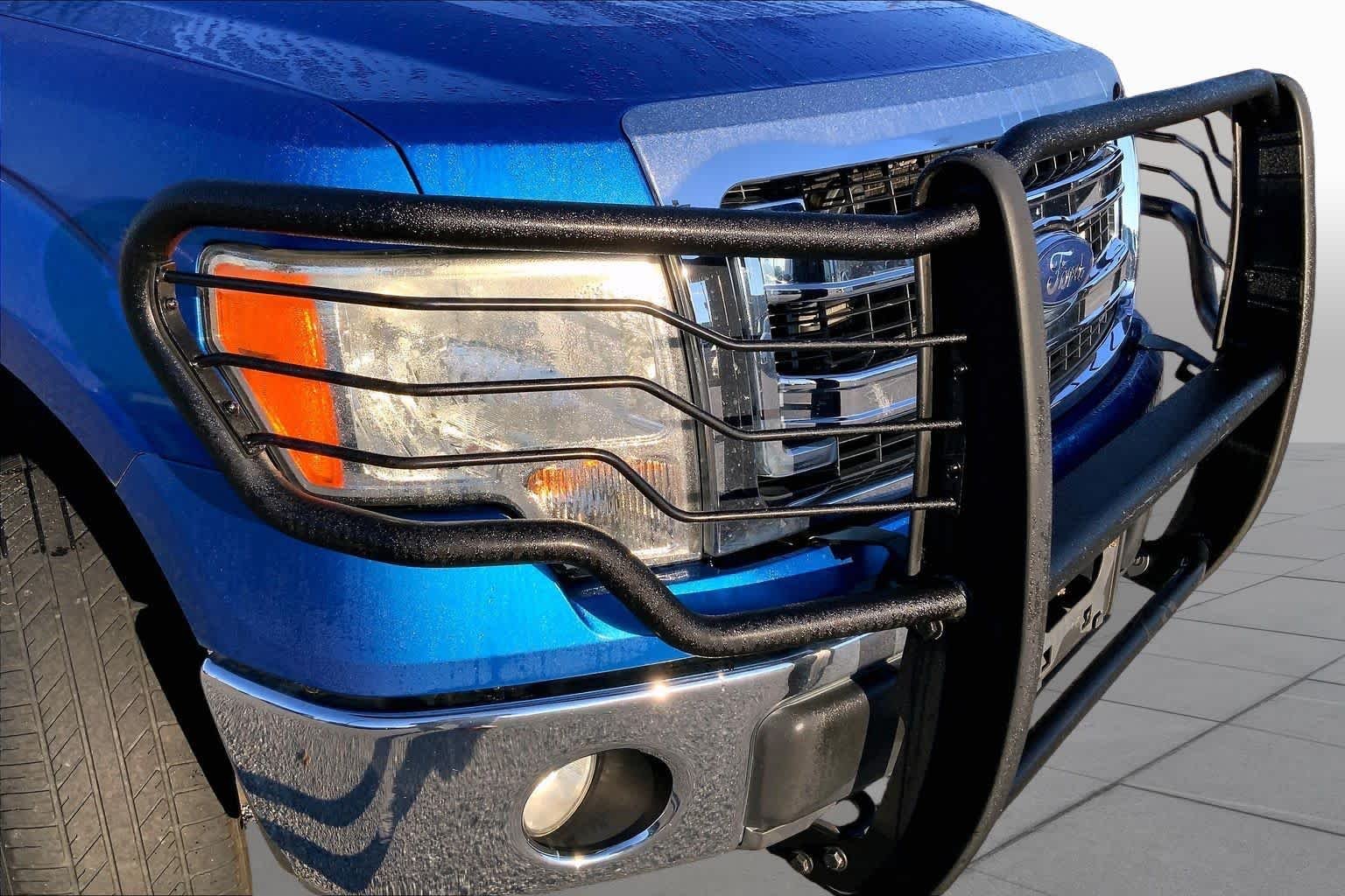 Used 2014 Blue Flame Metallic Ford XLT image 27