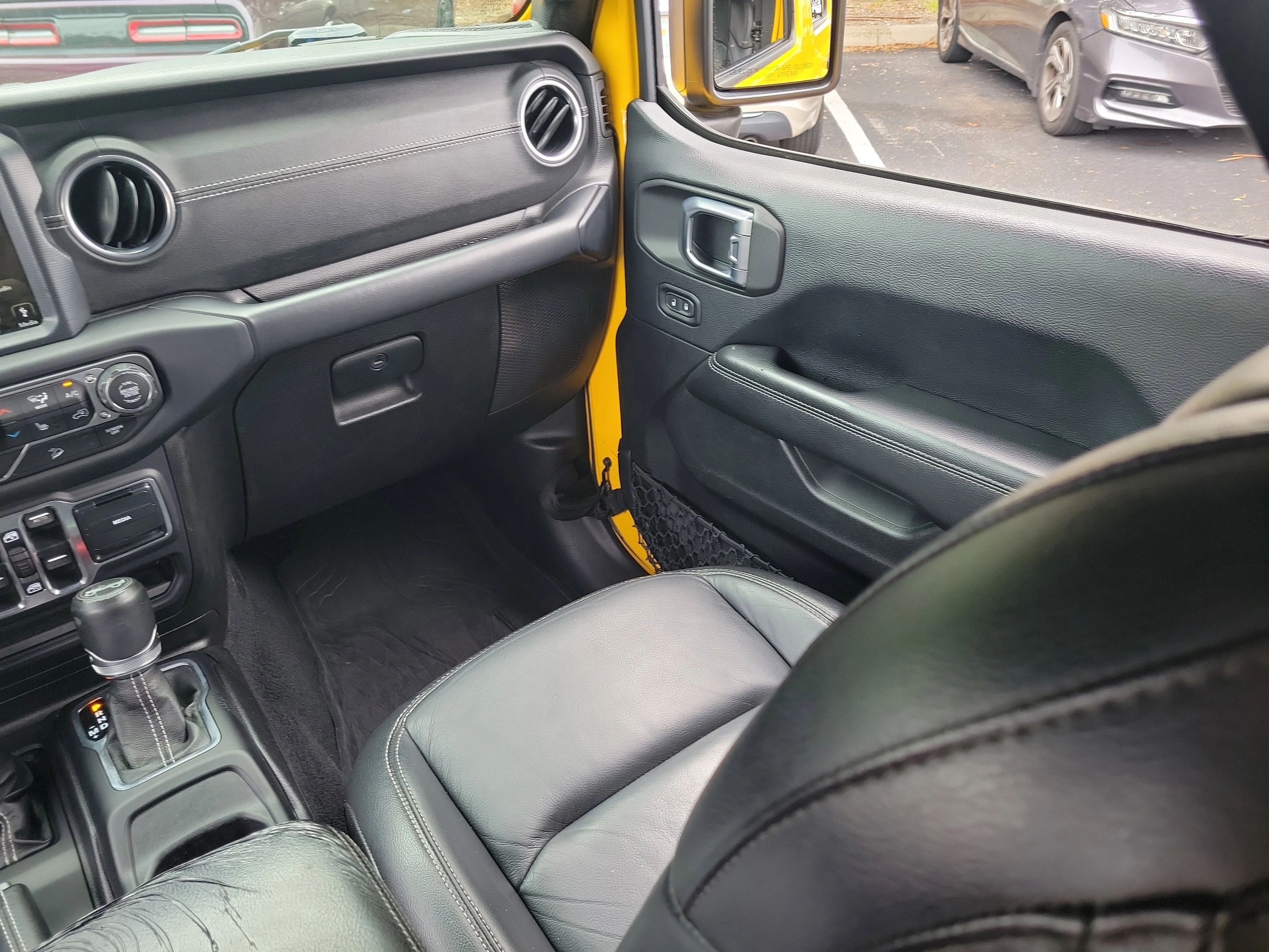 Used 2018 Hellayella Clearcoat Jeep Sahara image 18