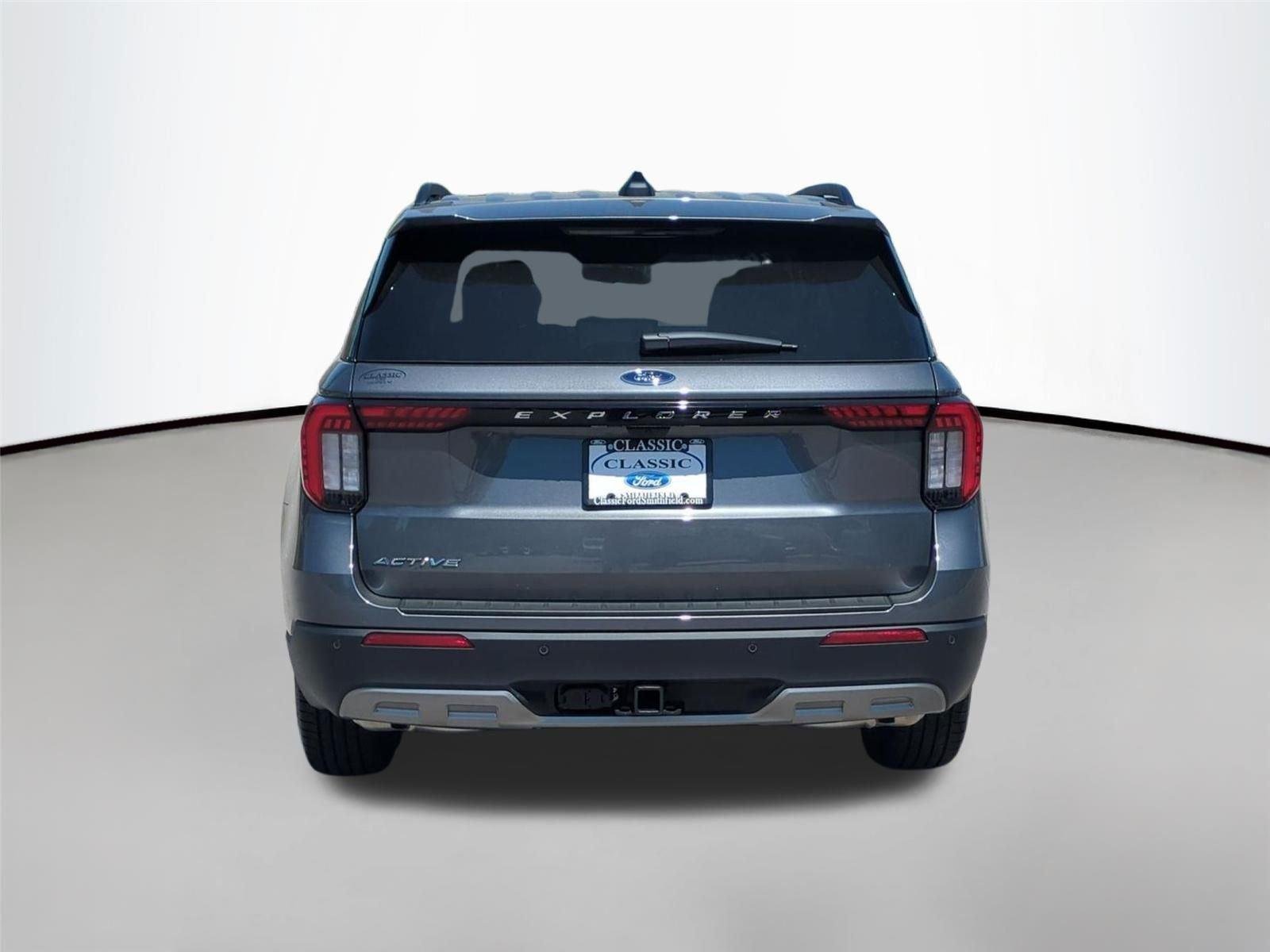 New 2026 Carbonized Gray Metallic Ford Active image 4