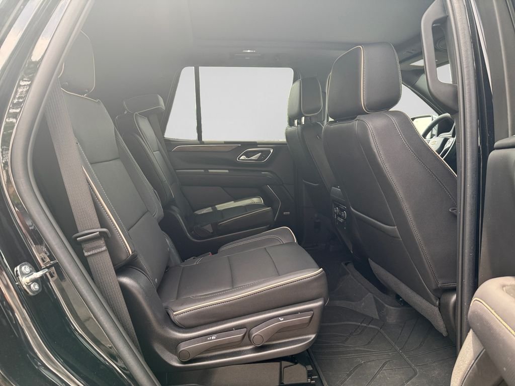 Used 2023 Black Chevrolet Premier image 18