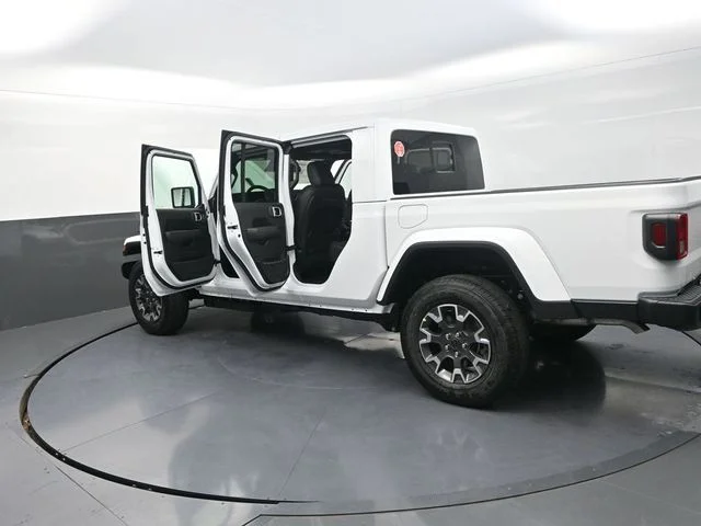 New 2026 Bright White Clear-Coat Exterior Paint Jeep Sahara image 34