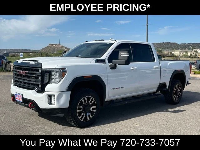 Used 2020 White GMC AT4 image 39