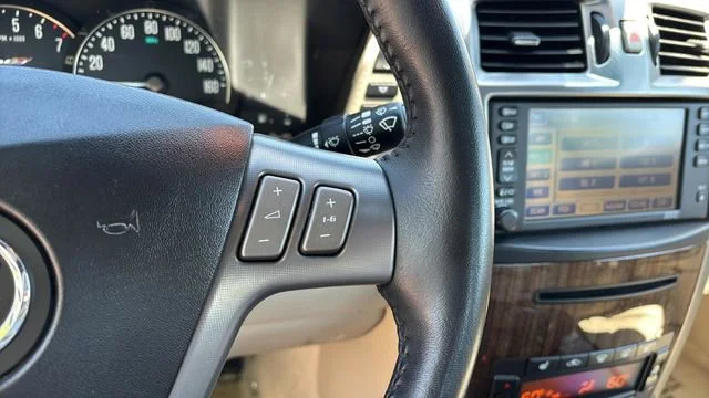 Used 2006 Black Raven Cadillac VSER image 24