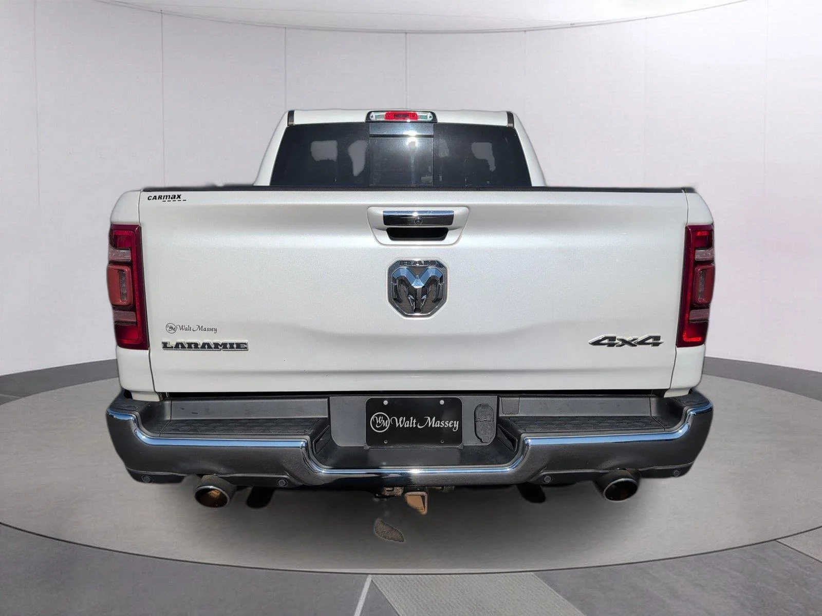 Used 2019 Ivory White Tri-Coat Pearlcoat Ram Laramie image 4