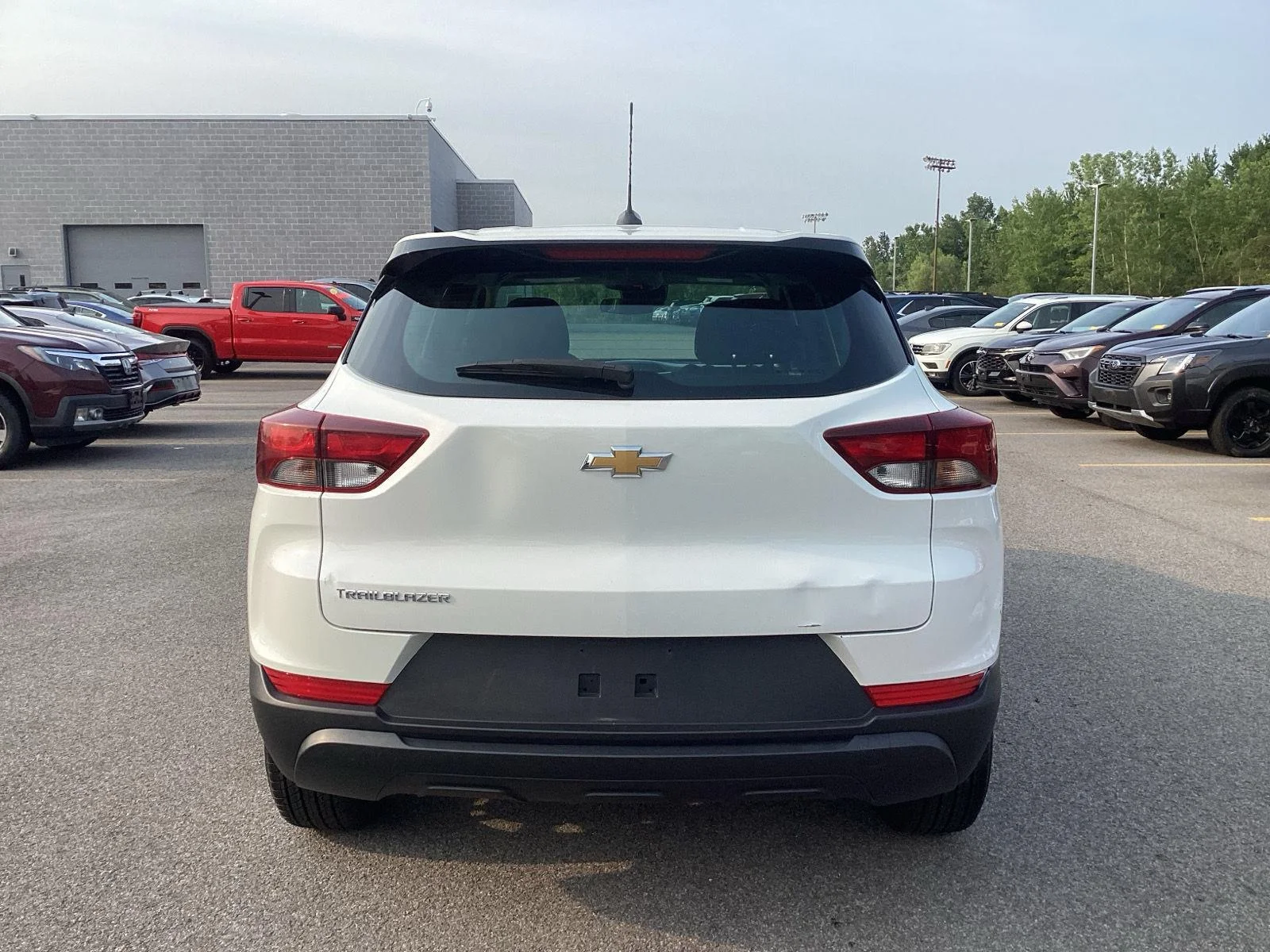 Used 2022 Summit White Chevrolet LS image 8
