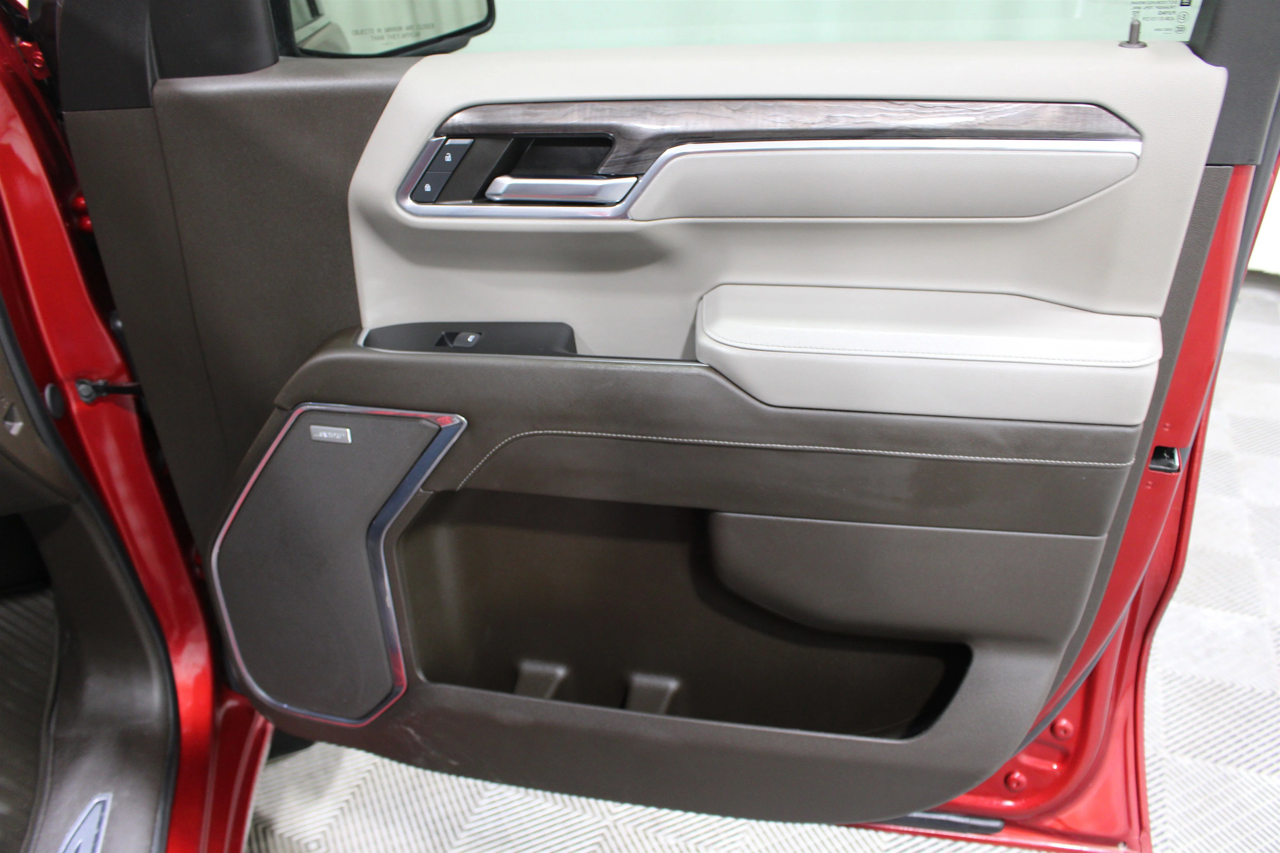 2024 Chevrolet Silverado 1500 LTZ - Photo 27