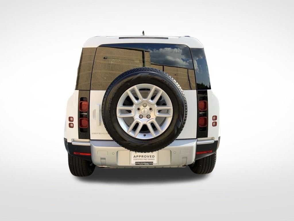Used 2025 White Land Rover S image 7