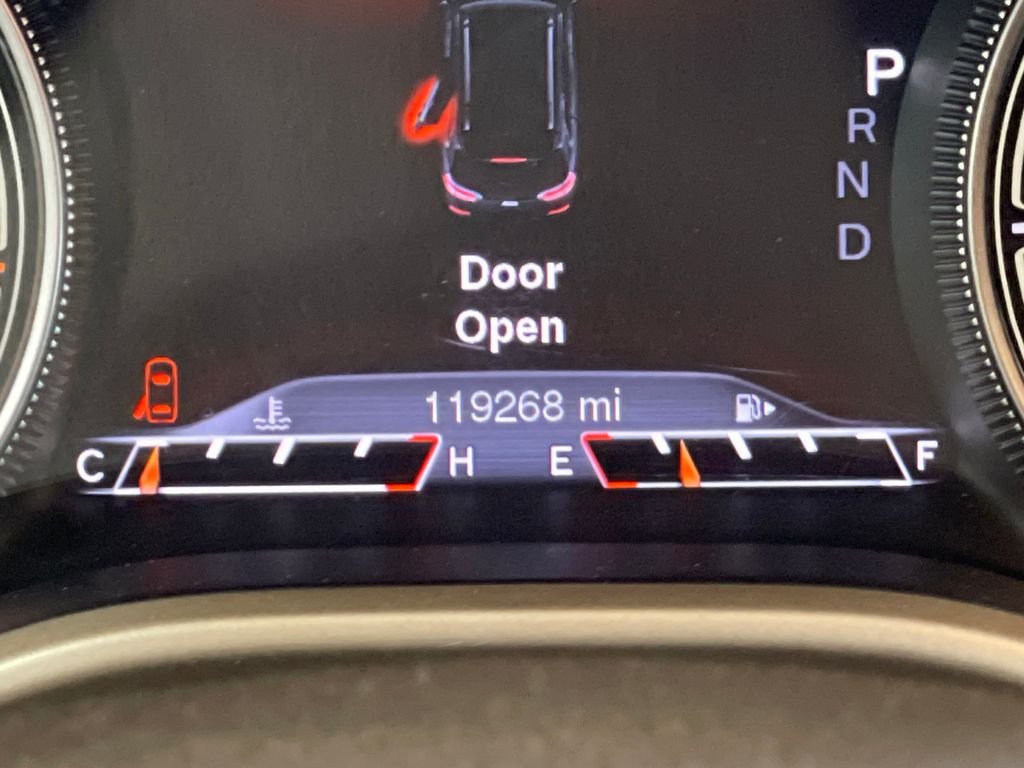 Used 2014 White Jeep Trailhawk image 22