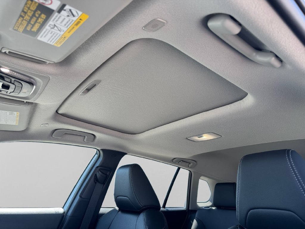Used 2026 Pearl Toyota XLE image 18
