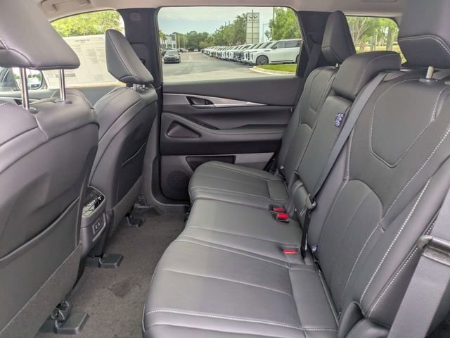 New 2027 GRAPHITE SHADOW INFINITI Pure FWD image 14
