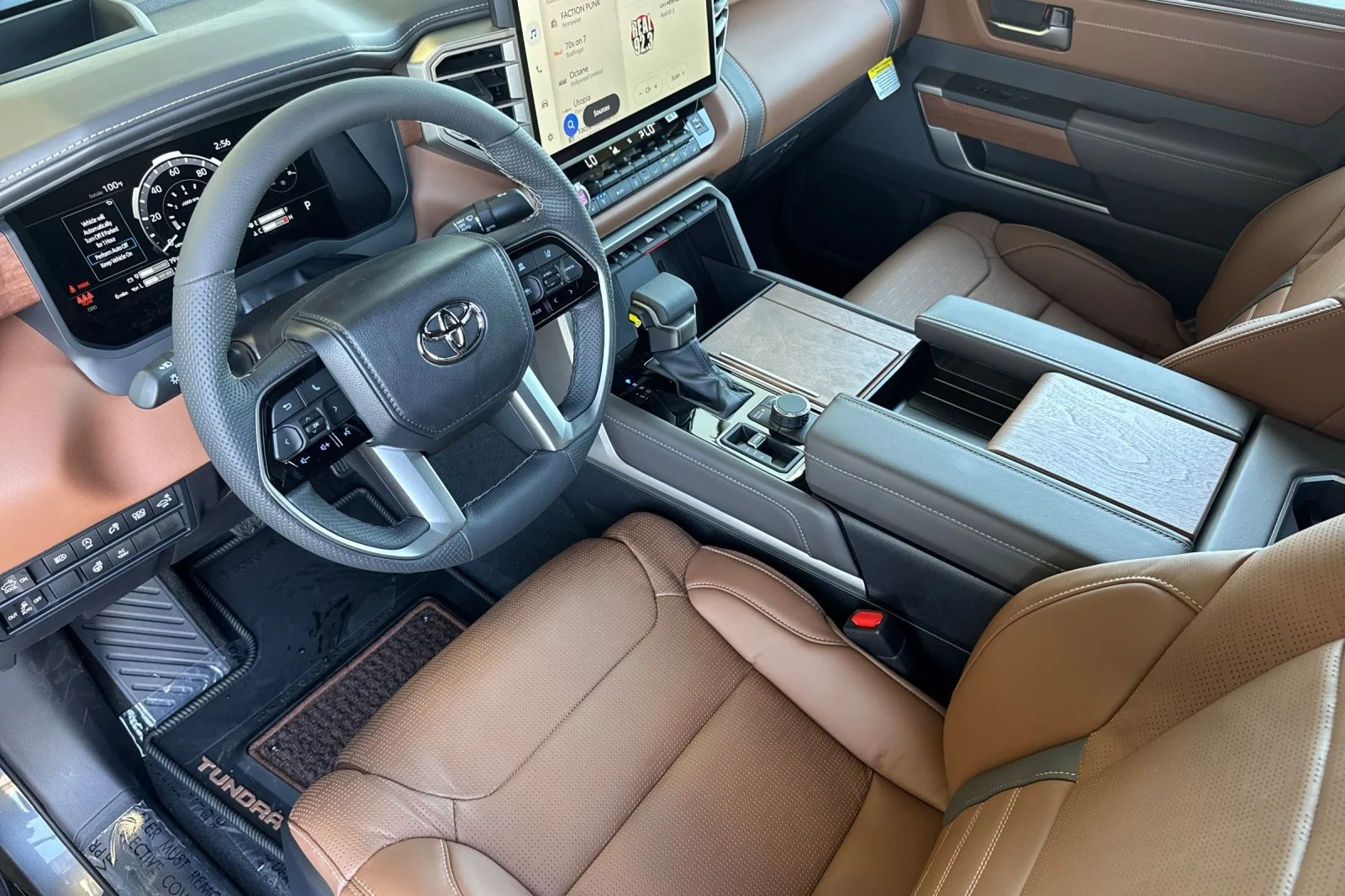 2026 Toyota Tundra 1794 Edition - Photo 9