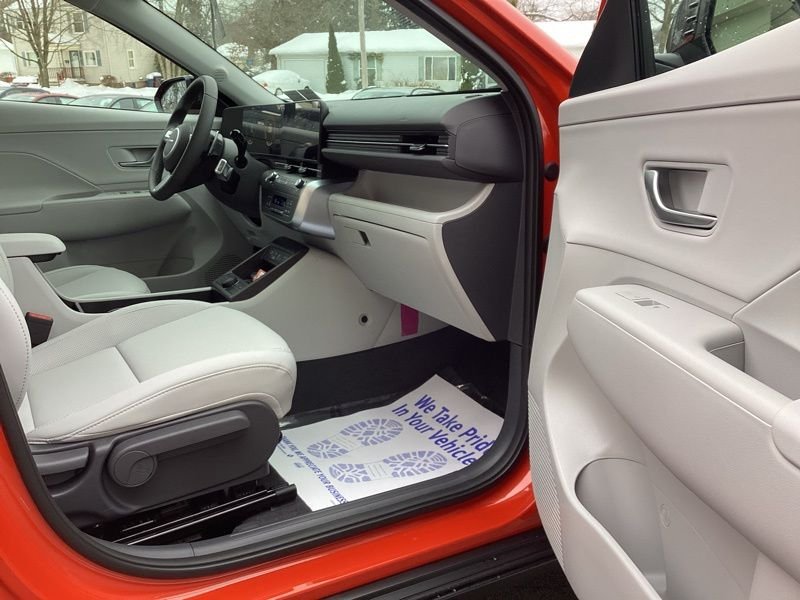 New 2026 Orange Hyundai SEL Premium image 17