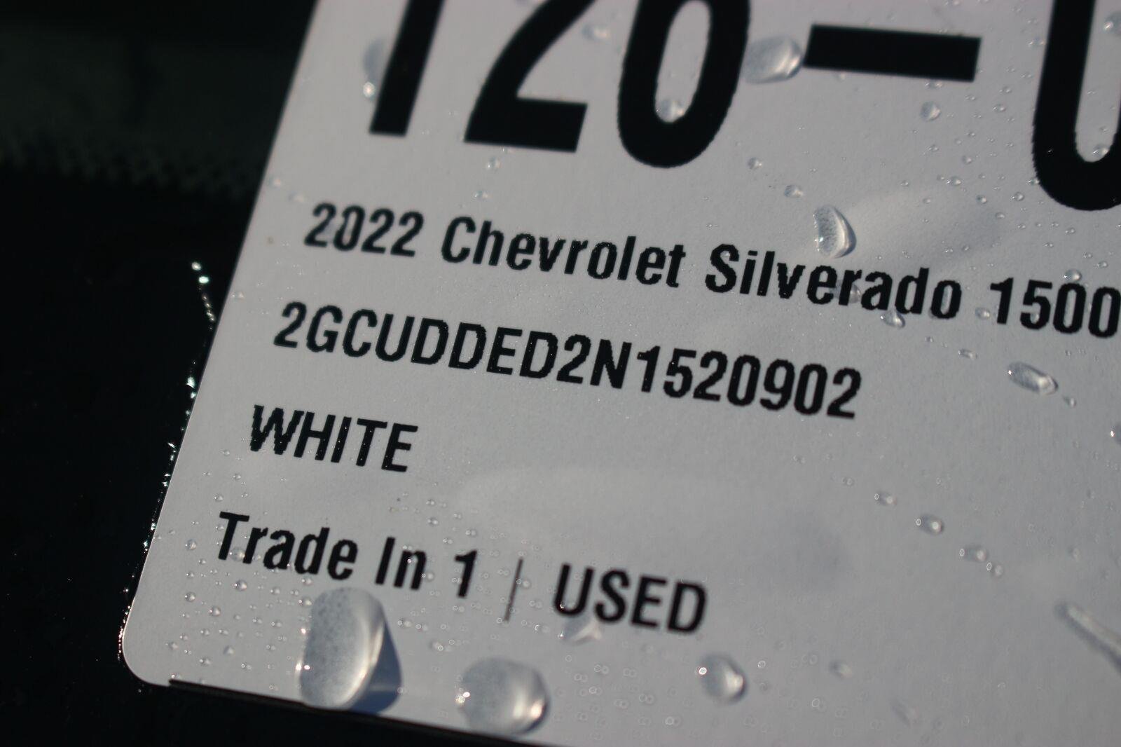 Used 2022 SUMMIT WHITE Chevrolet LT image 40