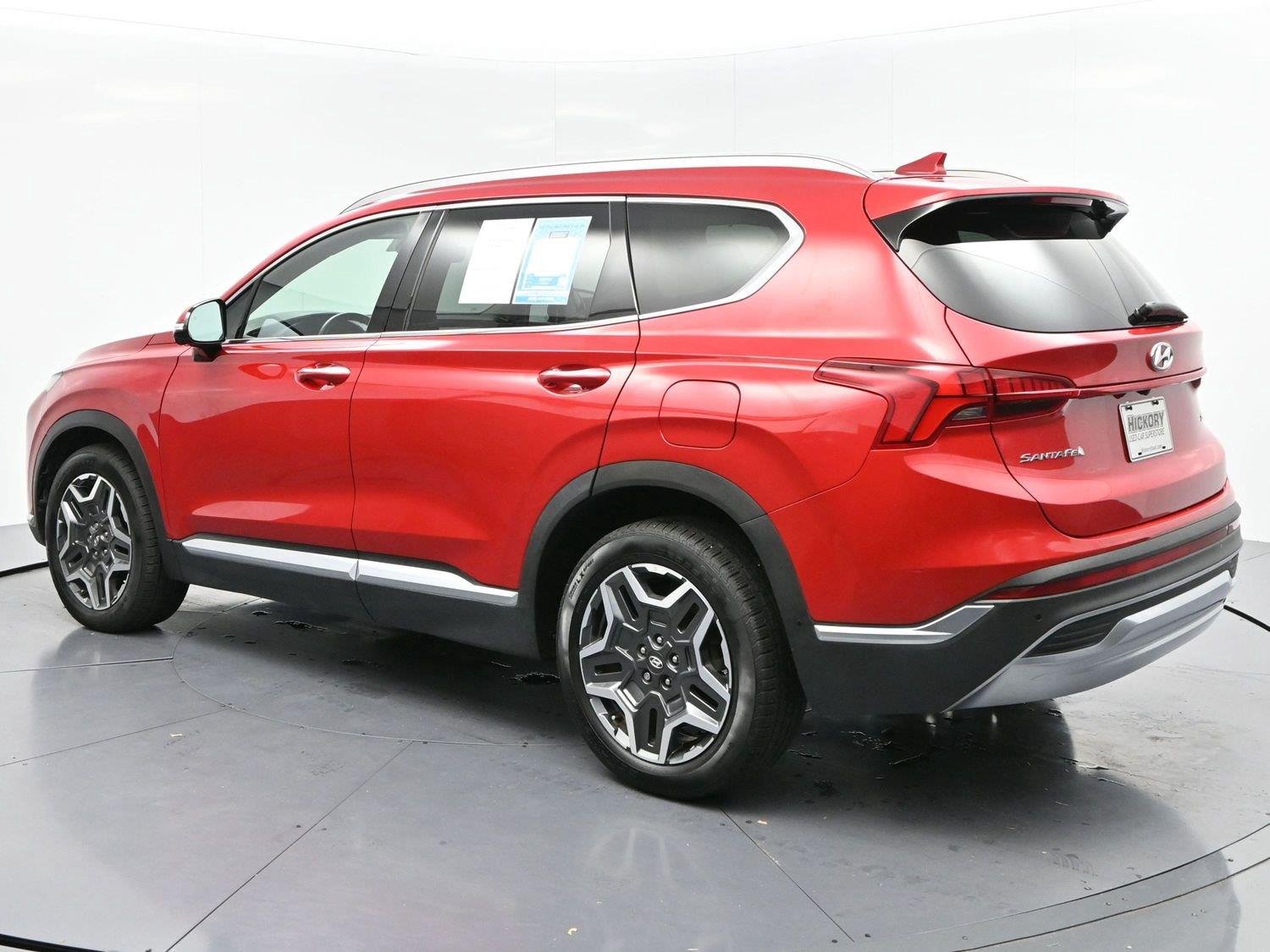 Used 2021 Calypso Red Hyundai Limited image 5