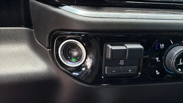 Used 2025 Black Chevrolet LTZ image 30