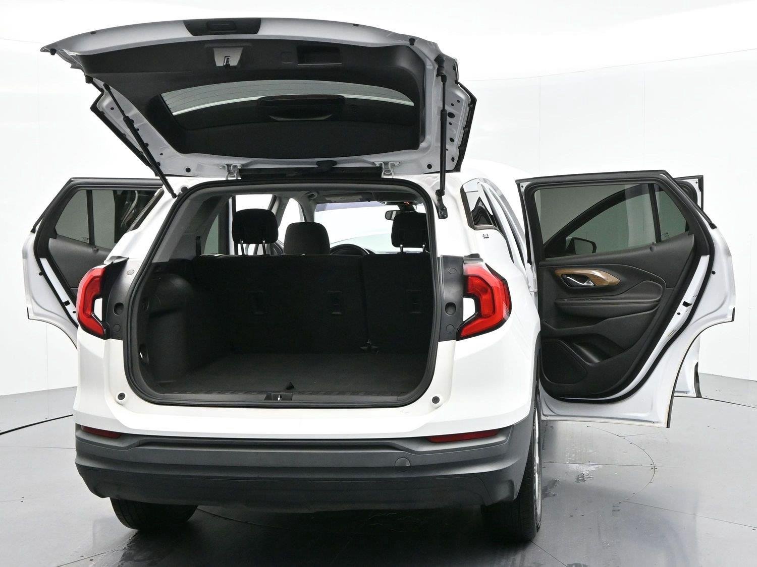 Used 2020 Summit White GMC SLE image 43
