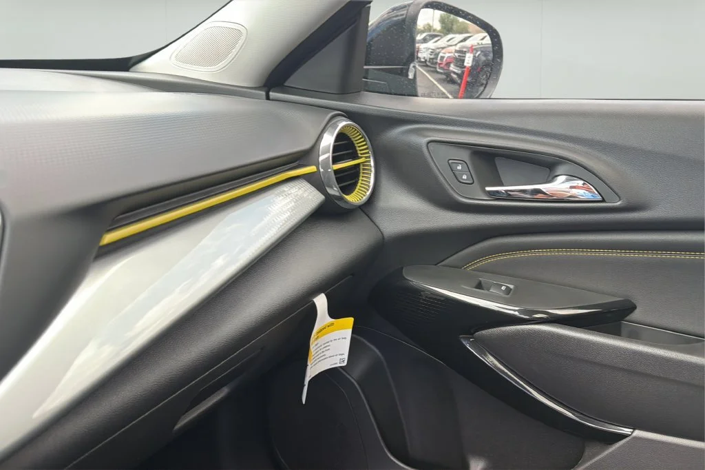 New 2026 Mosaic Black Metallic Chevrolet LT image 29