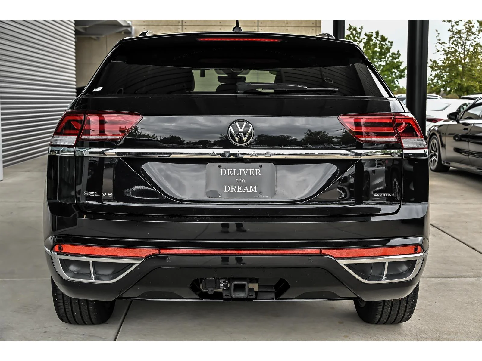 Used 2023 Black Volkswagen V6 SEL Premium R-Line 4Motion image 7