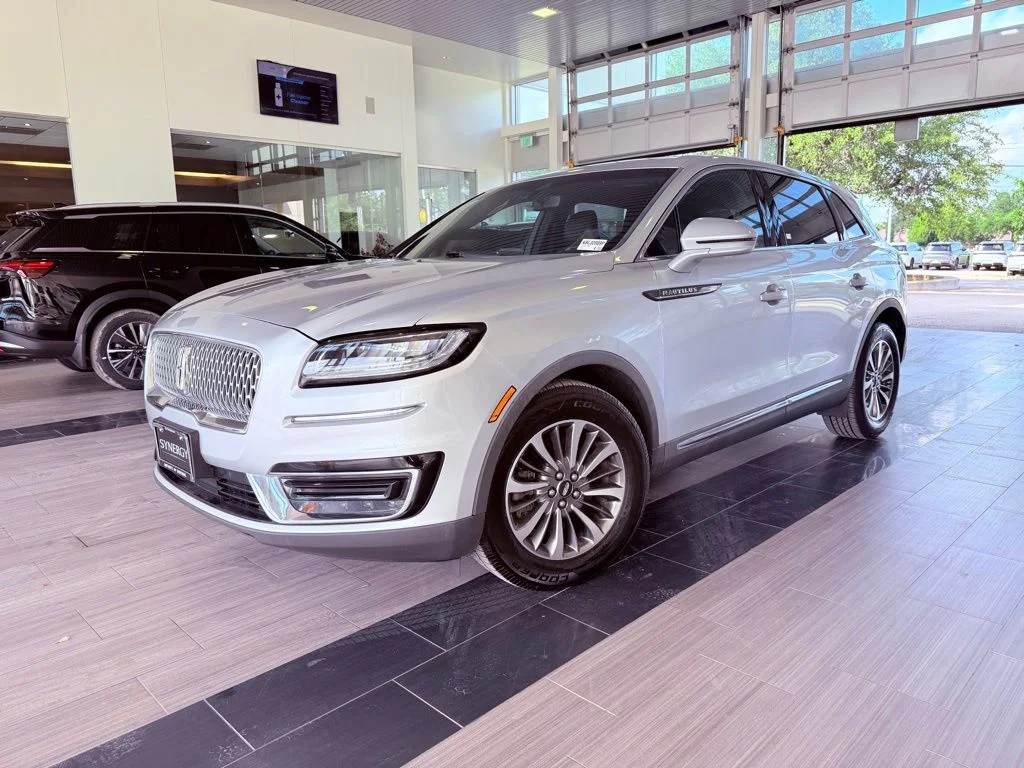 2019 Lincoln Nautilus Select AWD's photo