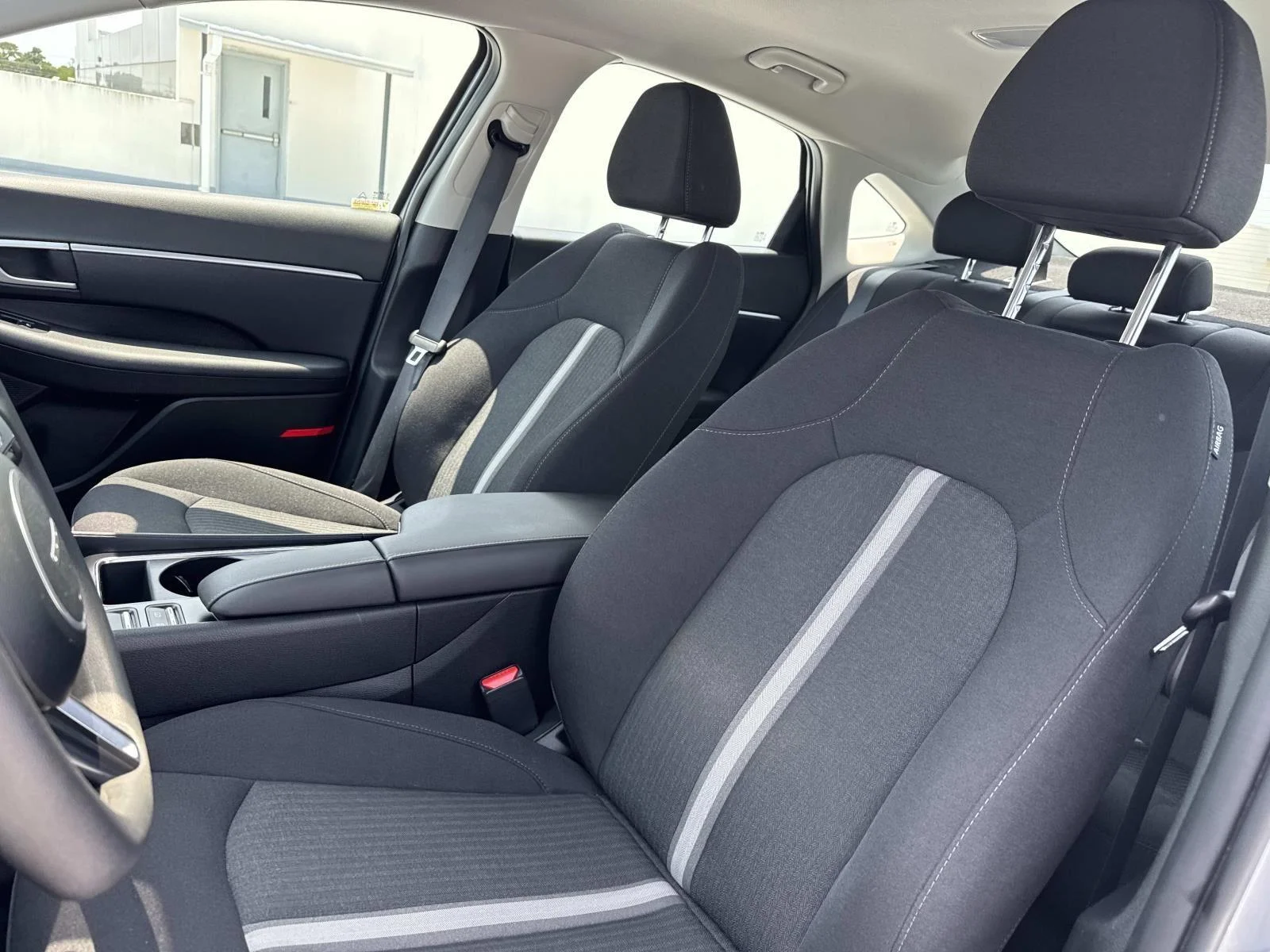 2025 Hyundai Sonata SEL - Photo 16