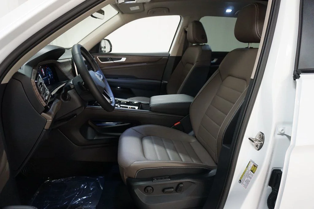 New 2026 Opal White Volkswagen 2.0T SEL image 10
