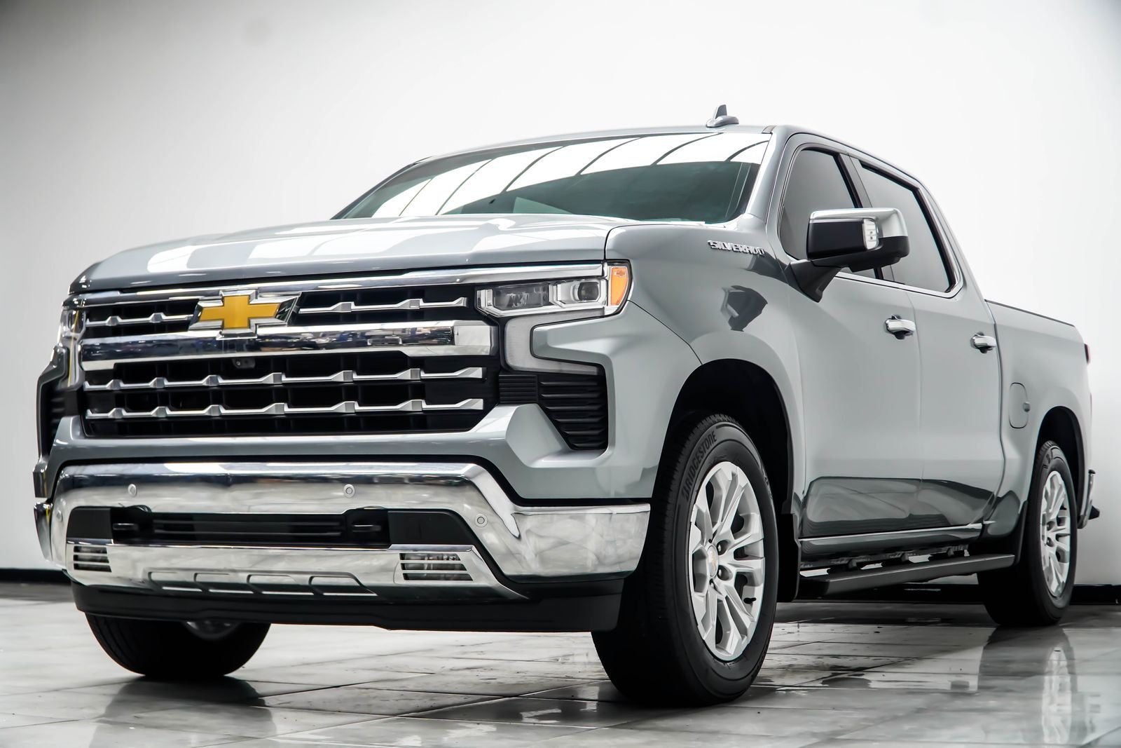Used 2024 Gray Chevrolet LTZ image 10
