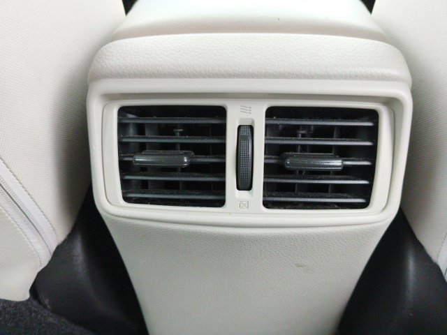 Used 2020 Silver Nissan SV image 39
