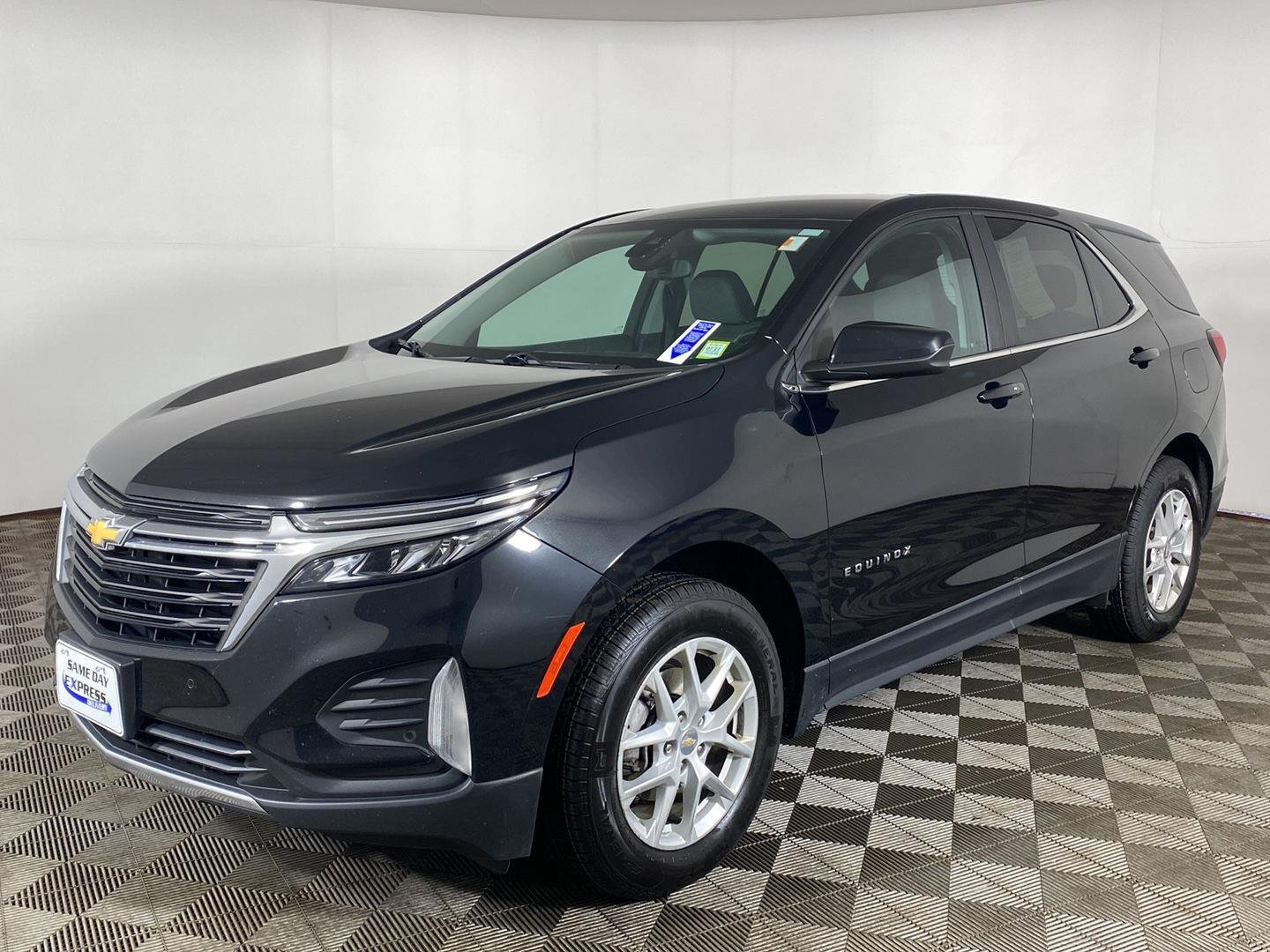 Used 2022 Mosaic Black Metallic Chevrolet LT image 26