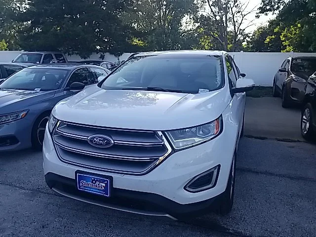 Used 2018 White Ford SEL image 13
